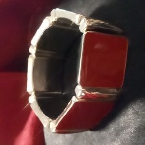 Vintage expandable bracelet red and gold tone. Large squares XXL size 9